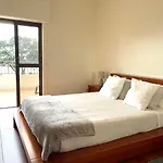 Front House Lejlighed Ponta Delgada